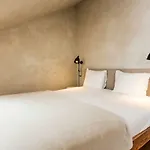 Open House - Boavista 44 Лиссабон